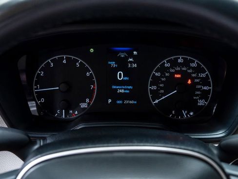 Used 2024 Toyota Corolla Cross LE image 15