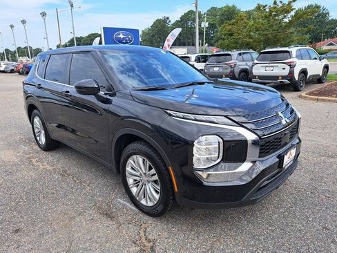 Used 2024 Mitsubishi Outlander ES AWD/4WD image 8