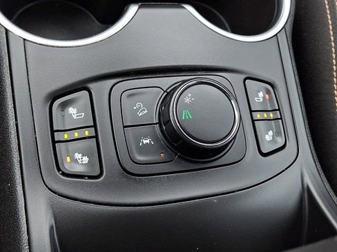 Used 2020 GMC Terrain SLE w/ Driver Convenience Package FWD image 29