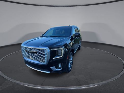 Certified 2021 GMC Yukon Denali w/ Denali Premium Package image 3