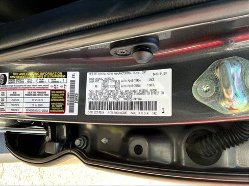 Used 2018 Toyota Tacoma SR w/ SR Convenience Package RWD image 19