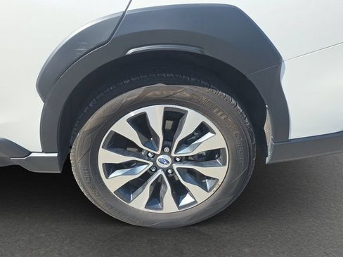 Used 2024 Subaru Outback Limited AWD/4WD image 5