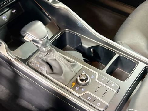 Certified 2022 Kia Sorento S image 17