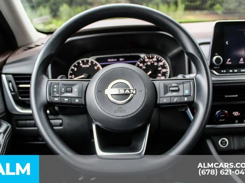 Used 2023 Nissan Rogue SV AWD/4WD image 24