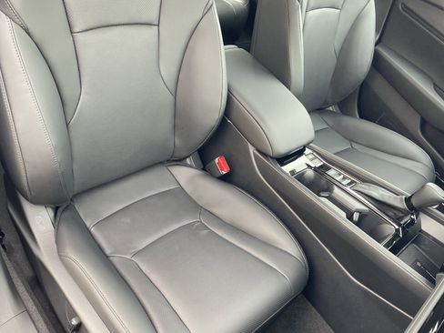 New 2026 Honda Accord EX-L image 9
