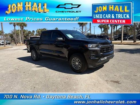 Used 2024 Chevrolet Colorado LT w/ LT Convenience Package image 16
