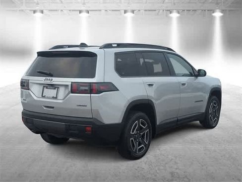 New 2026 Jeep Cherokee Laredo image 8