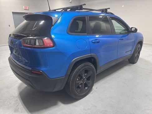 Used 2021 Jeep Cherokee Latitude Plus image 5