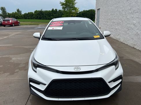 Certified 2024 Toyota Corolla SE FWD image 2