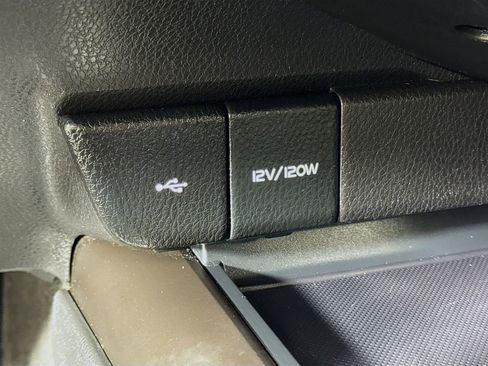 Used 2023 Toyota Camry SE FWD image 13