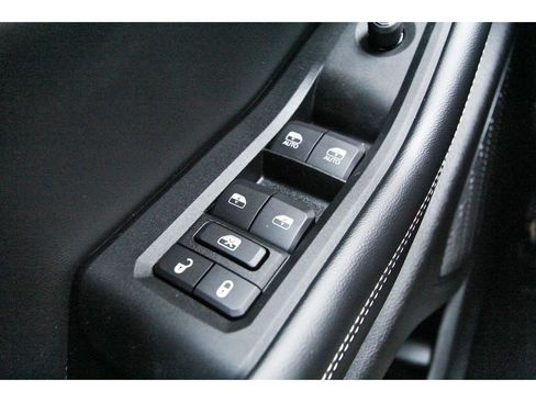 Used 2025 Jeep Grand Cherokee L Limited RWD image 10