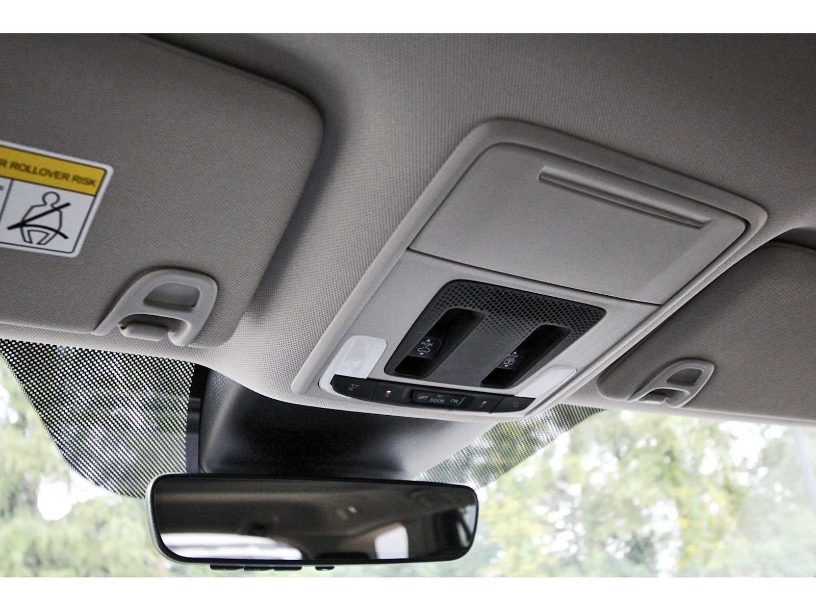 Used 2025 Honda Pilot Touring image 22