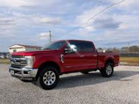 Used 2017 Ford F250 Lariat w/ Lariat Ultimate Package image 5