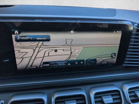 New 2026 Mercedes-Benz GLS 580 4MATIC image 14