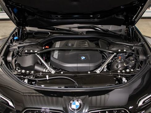 Used 2026 BMW 740i xDrive AWD/4WD image 5