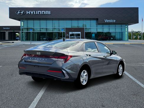 New 2026 Hyundai Elantra SE FWD image 26