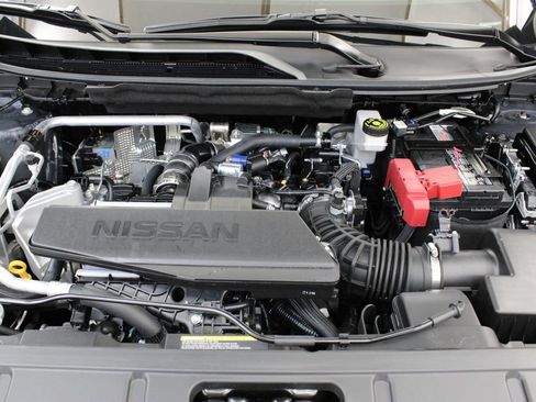 Certified 2026 Nissan Rogue SV FWD image 31