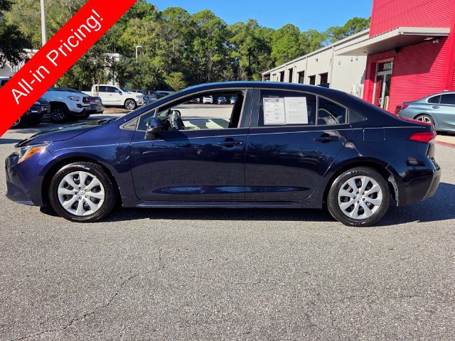 Used 2021 Toyota Corolla LE FWD image 2