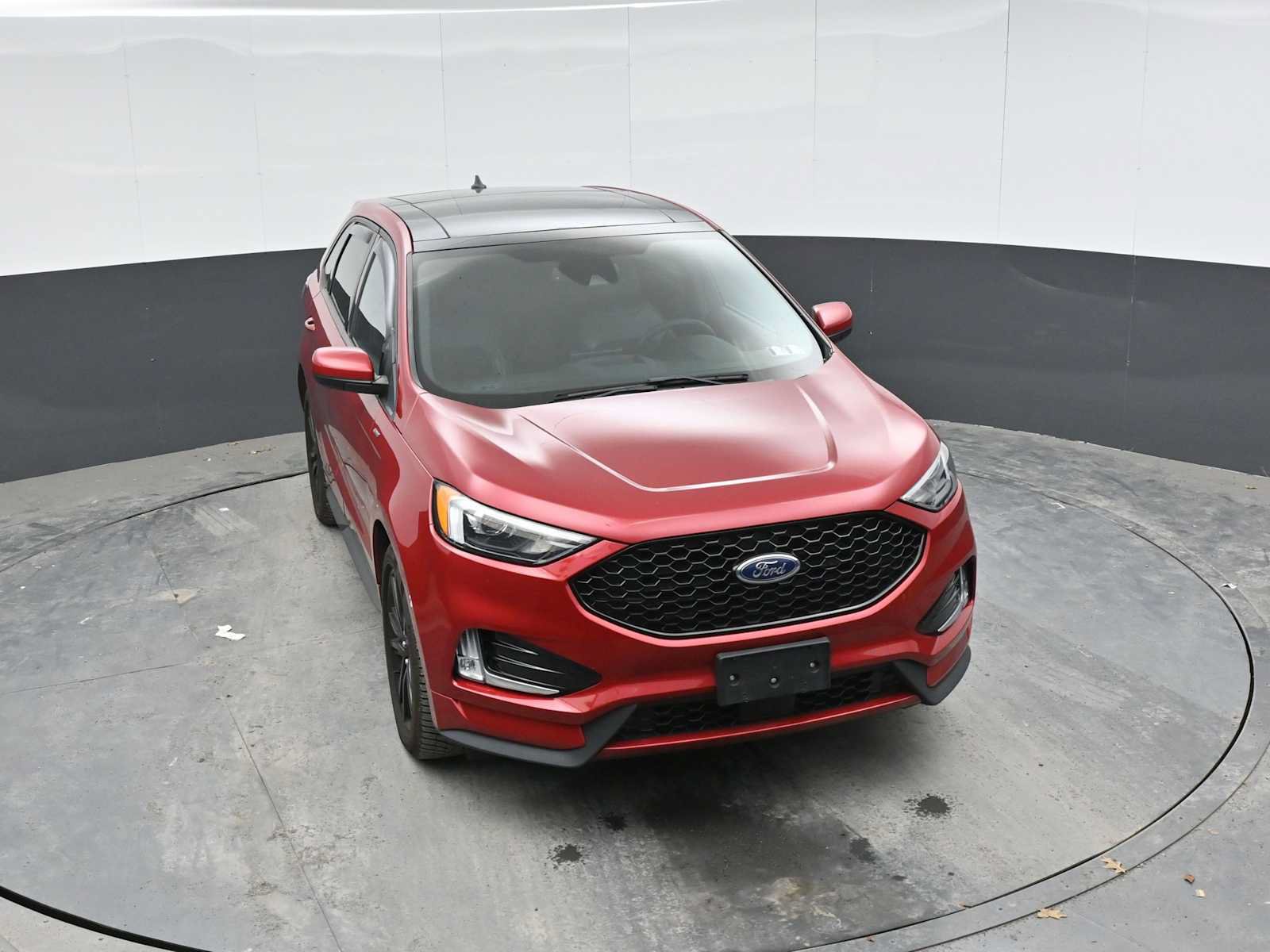 Used 2022 Ford Edge ST-Line w/ Class II Trailer Tow Package AWD/4WD image 16