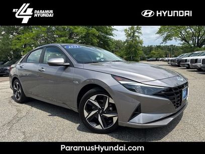 Used 2023 Hyundai Elantra SEL w/ Convenience Package