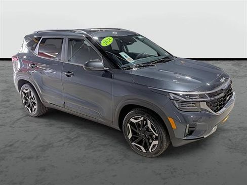 Used 2024 Kia Seltos SX w/ SX Sunroof Package AWD/4WD image 5