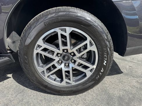 Used 2025 Ford Expedition Active image 12