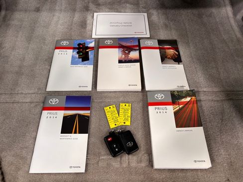 Used 2014 Toyota Prius Two image 34