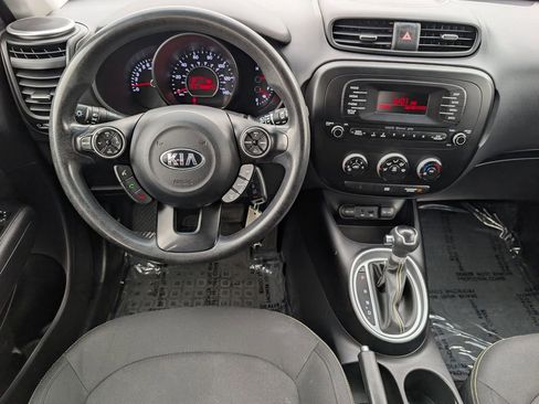 Used 2014 Kia Soul + FWD image 19