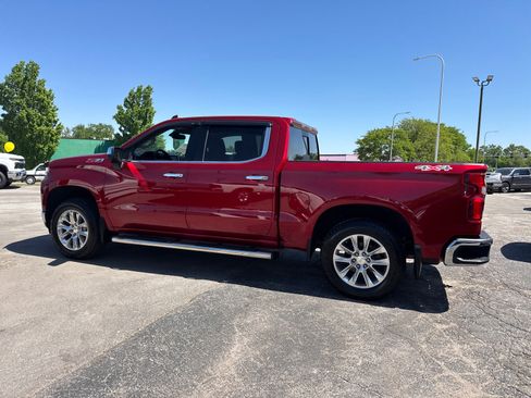 Used 2021 Chevrolet Silverado 1500 LTZ w/ LTZ Convenience Package II AWD/4WD image 3