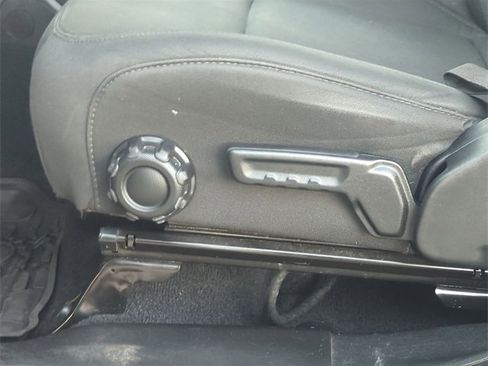 Certified 2018 Jeep Wrangler Unlimited Sport S image 19