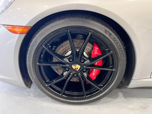 Used 2018 Porsche 911 Carrera S RWD image 42