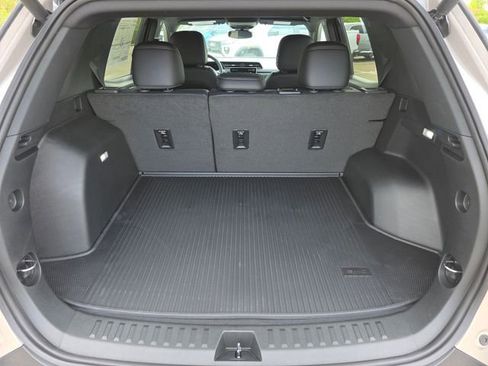 New 2026 GMC Terrain Elevation w/ Elevation Premium Package AWD/4WD image 19