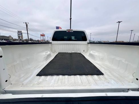 Used 2015 Ford F250 XLT image 22