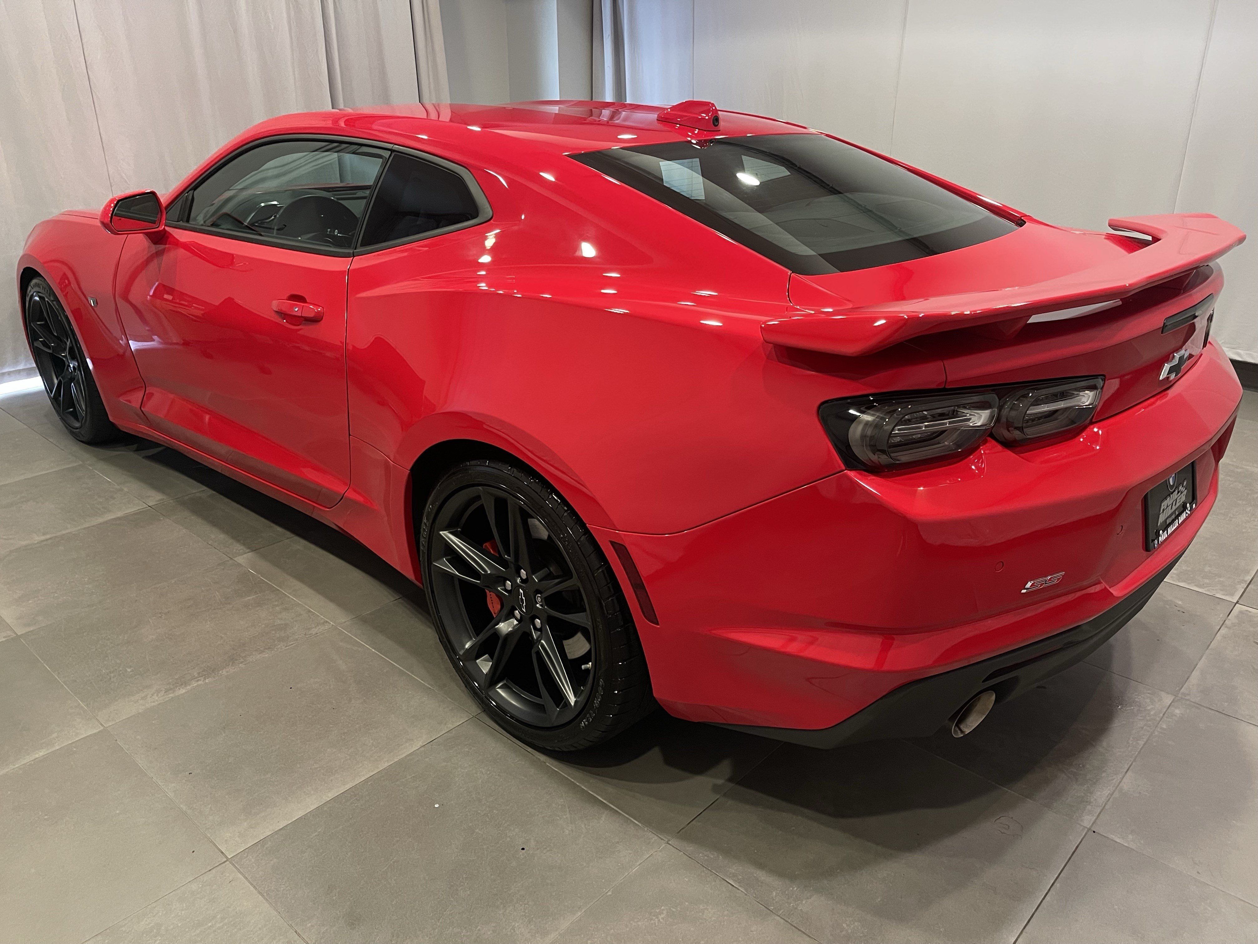 Used 2023 Chevrolet Camaro SS RWD image 4
