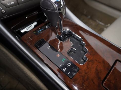 Used 2012 Lexus IS 250C image 33