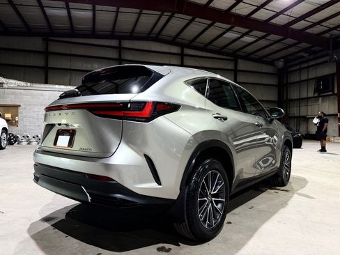 Used 2022 Lexus NX 250 FWD w/ Towing Package (2000 Lbs) image 5