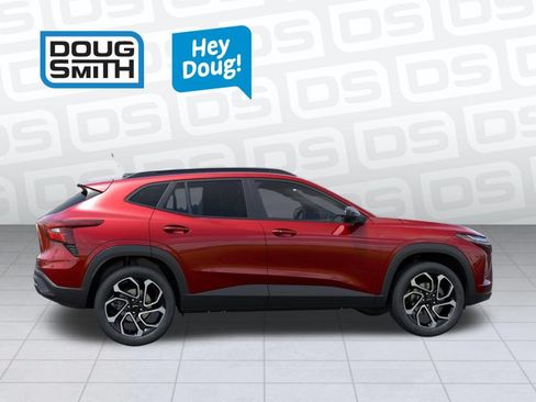 New 2026 Chevrolet Trax RS w/ Driver Confidence Package FWD image 5