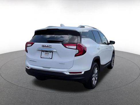 Used 2024 GMC Terrain SLT AWD/4WD image 15