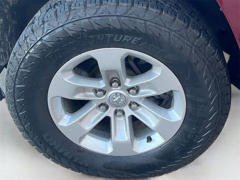 Used 2023 RAM 1500 Laramie image 31