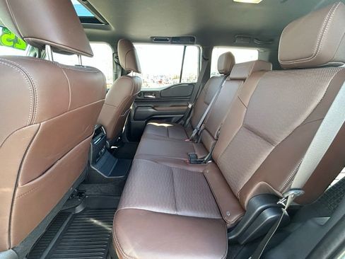 Used 2025 Toyota Land Cruiser w/ Premium Package image 28