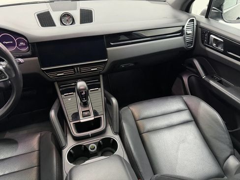 Used 2022 Porsche Cayenne AWD/4WD image 83