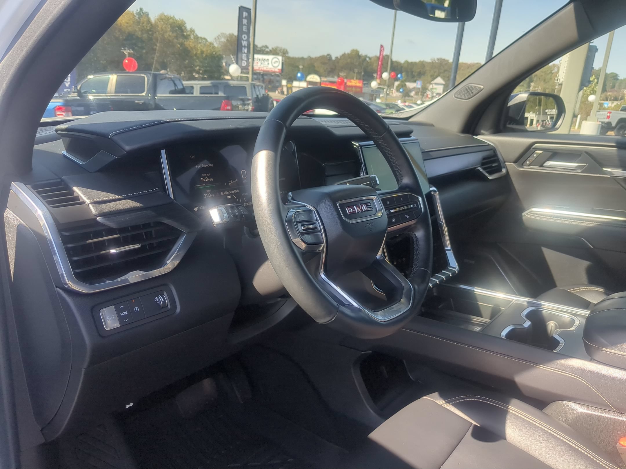 Used 2025 GMC Acadia Elevation w/ Elevation Premium Package FWD image 13