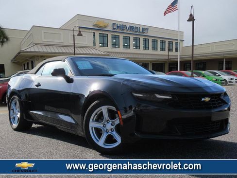 Used 2019 Chevrolet Camaro LT image 1