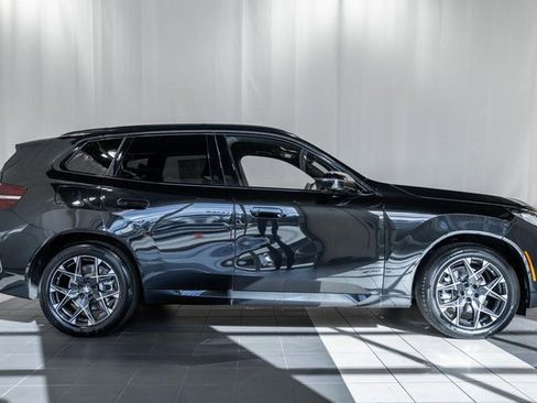 Used 2025 BMW X3 xDrive30i w/ M Sport Package image 3