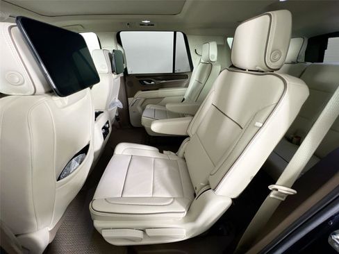 Used 2024 GMC Yukon Denali w/ Denali Reserve Package AWD/4WD image 25