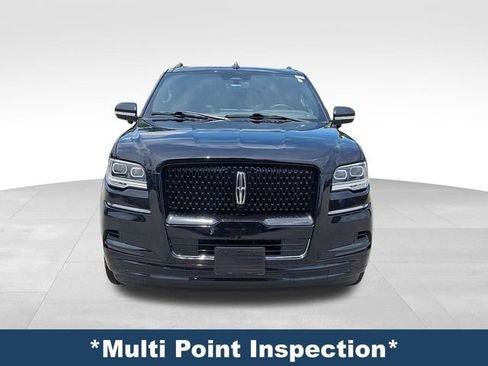 Used 2022 Lincoln Navigator L Reserve w/ Equipment Group 201A AWD/4WD image 3