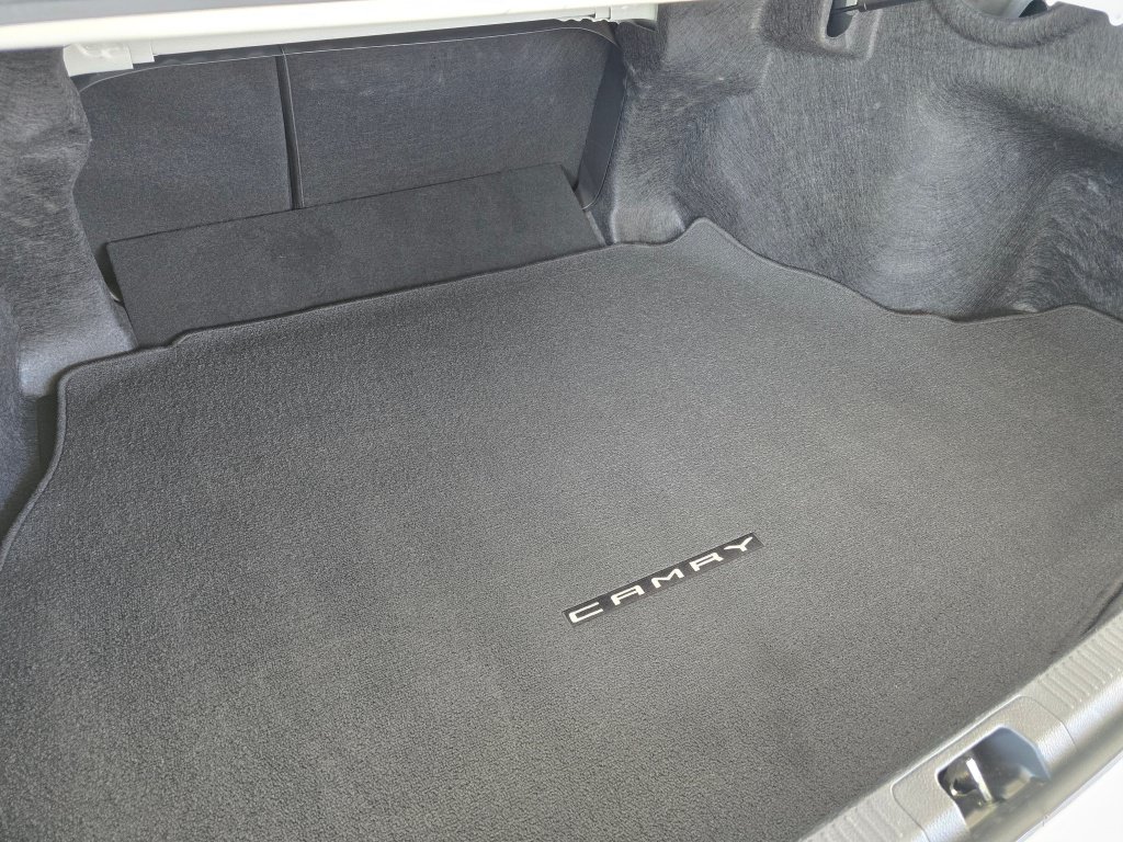 Used 2025 Toyota Camry LE w/ Convenience Package FWD image 16