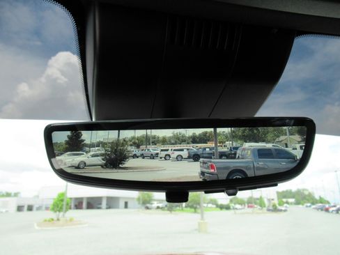 Used 2024 GMC Sierra 1500 Denali AWD/4WD image 30
