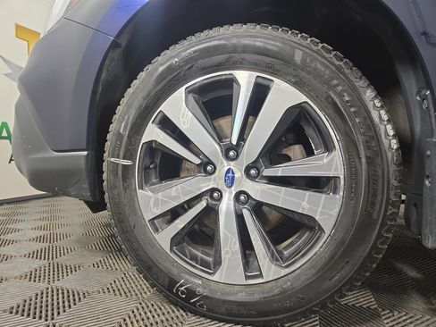 Used 2018 Subaru Outback 2.5i Limited w/ Popular Package #2 image 35