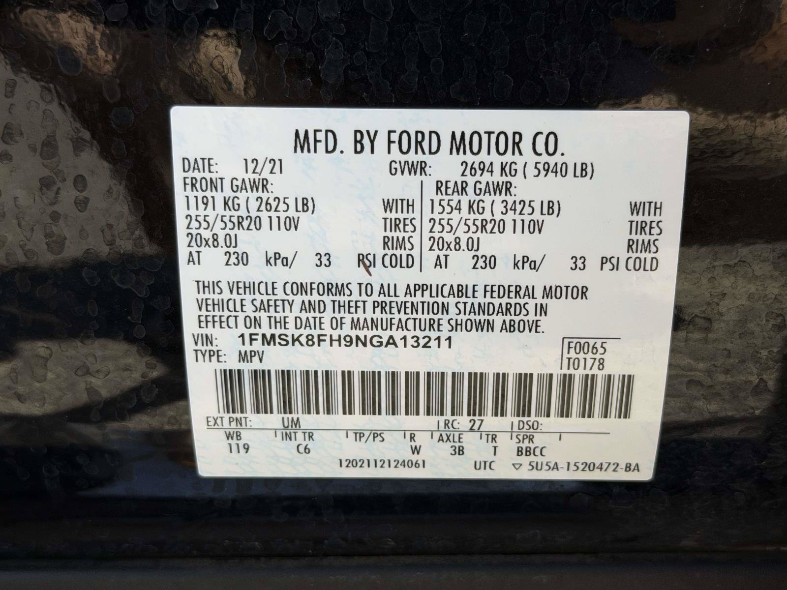 Used 2022 Ford Explorer Limited w/ Equipment Group 301A AWD/4WD image 37